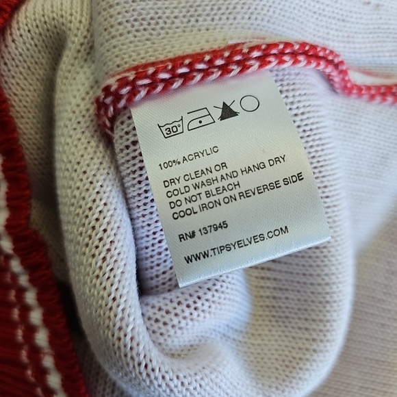 NWT Tipsy Elves Women's Size XS Canada Canadian Maple Leaf Vneck Sweater - Picture 5 of 12